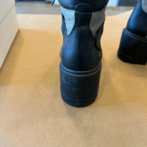 MONCLER Carol Leather Ankle Boots Size 40 - Picture 4 of 16